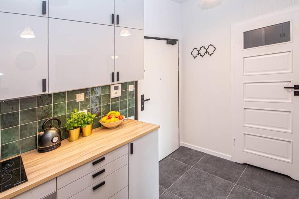 Apartament With Garden Bezplatny Parking !!! Krakow Exterior photo
